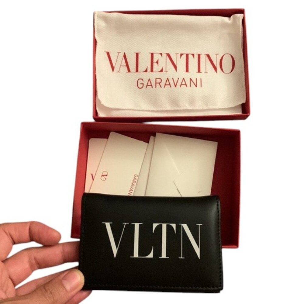 Valentino Garavani Black Leather Cardholder Slim Wallet Unisex Logo Designer NWT
